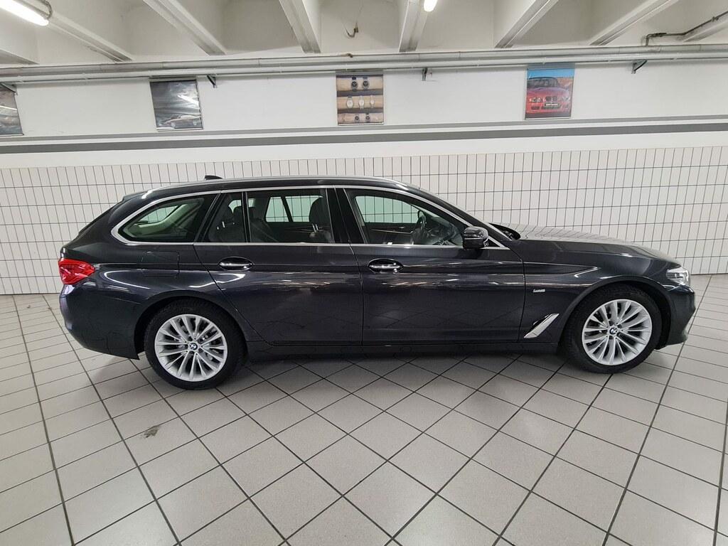 BMW Serie 5 Touring 520 d Luxury Steptronic