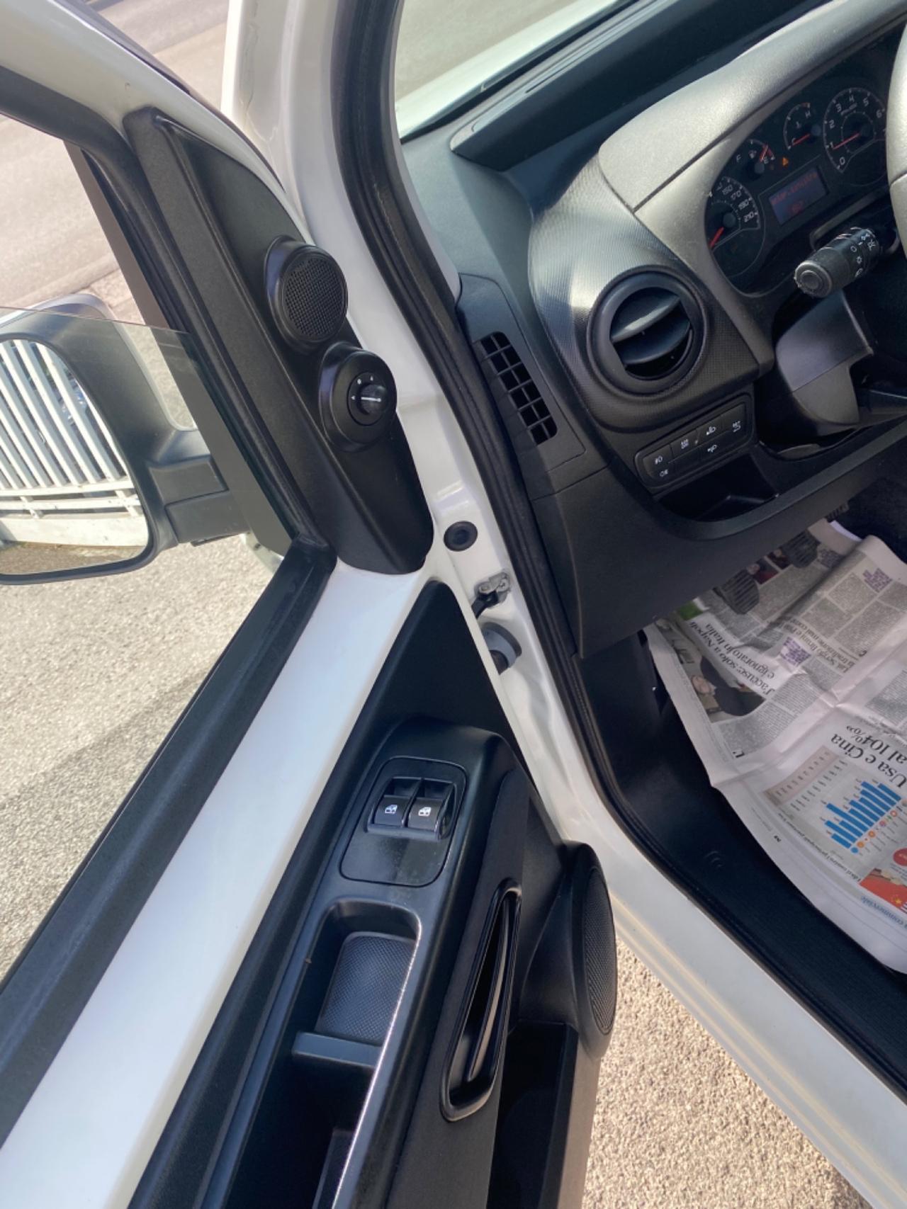 Fiat Qubo 1.3 MJT 80 CV Trekking