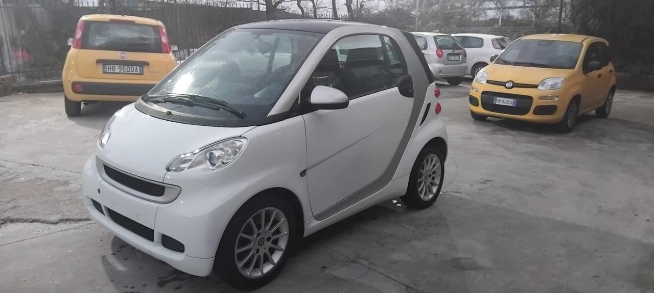 Smart ForTwo 1000 52 kW MHD coupé passion