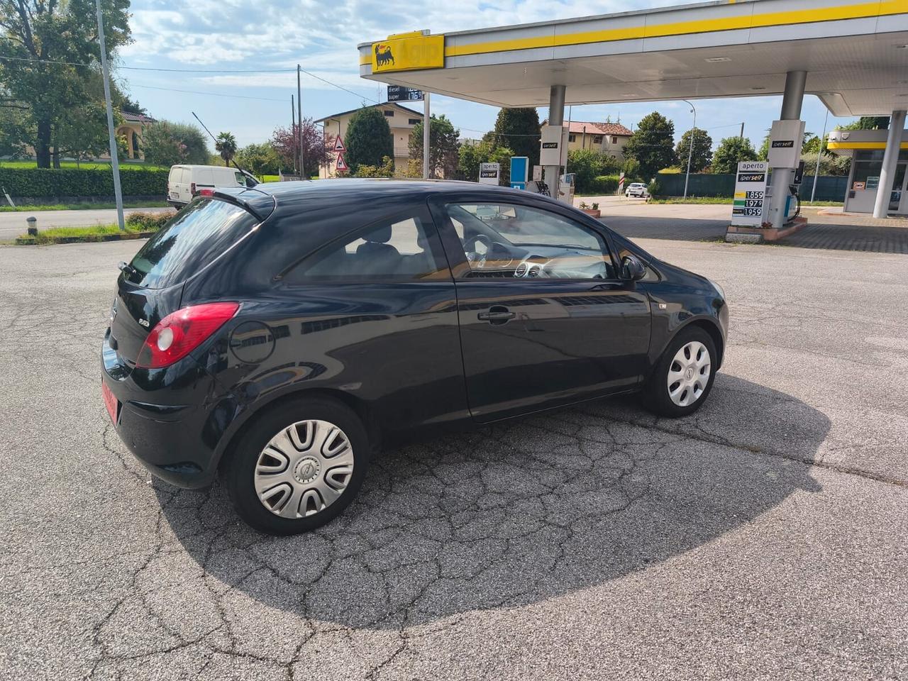 Opel Corsa 1.2 3 porte GPL Accetto Permute
