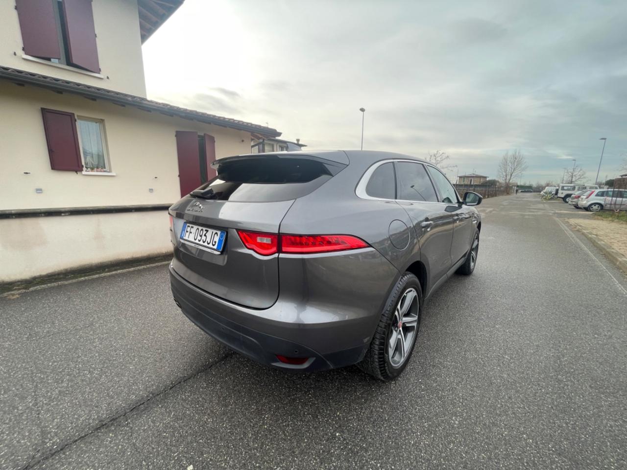 Jaguar F-Pace 2.0 D 180 CV AWD aut. Portfolio