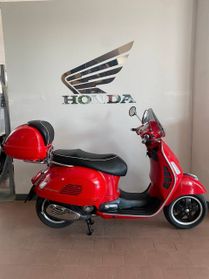 Piaggio Vespa 300 GTS
