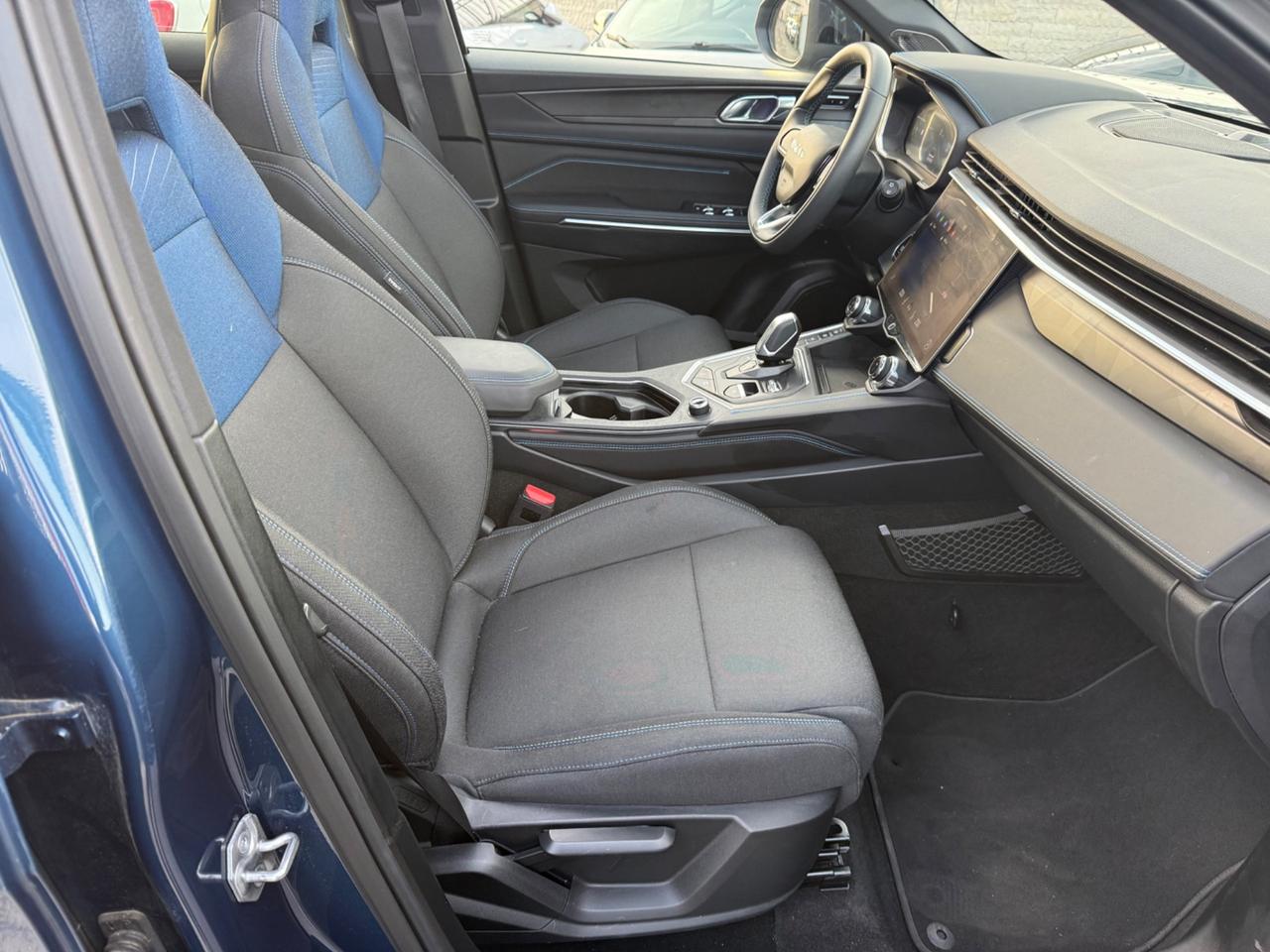 Lynk & Co 01 1.5 td phev PHEV HYBRID PLUG-IN