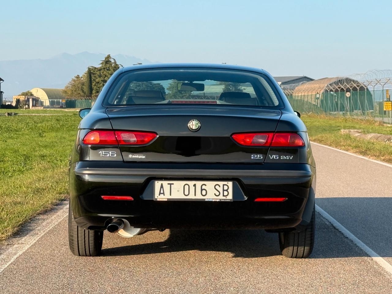 Alfa Romeo 156 2.5i V6 24V 190cv "SOLO 32000 KM-RIAR"