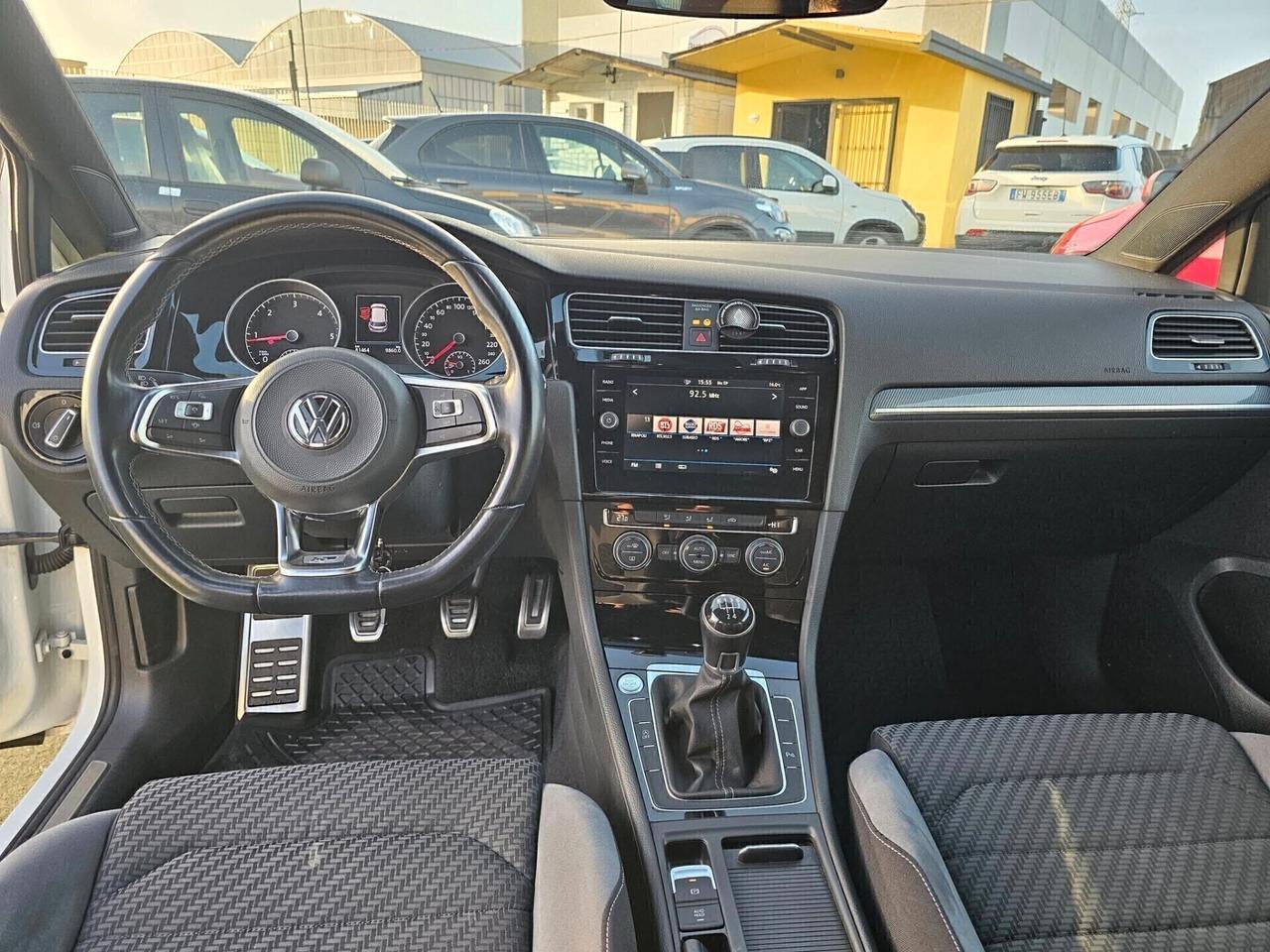 Volkswagen Golf 1.6 TDI 115 CV 5p. R-Line