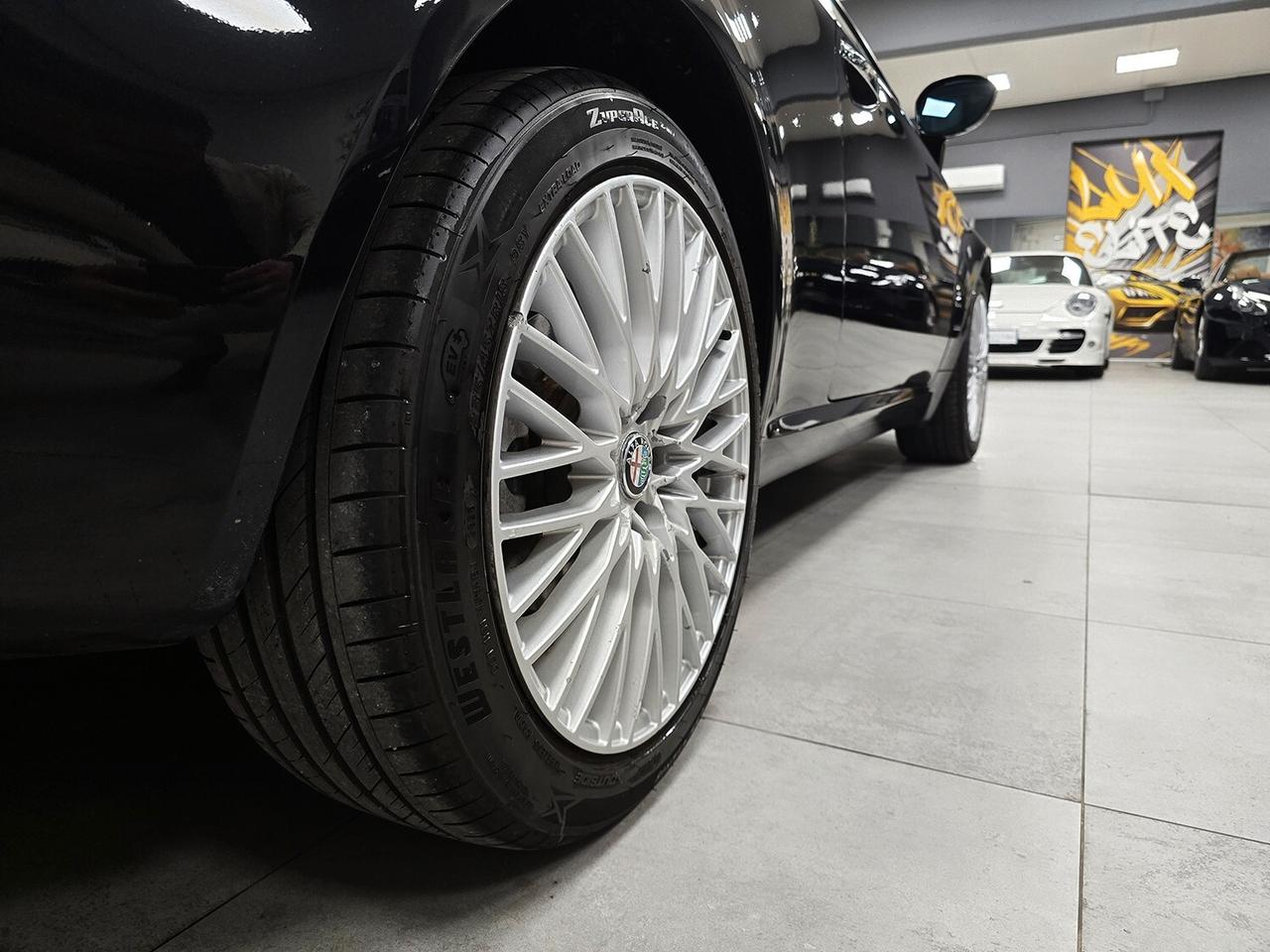 Alfa Romeo Brera 2.4 jtdm Sky Window 200cv_DISTRIBUZIONE+VOLANO+FRIZIONE_FATTURE_GARANZIA 12 MESI_ALCANTARA_SKY VIEW