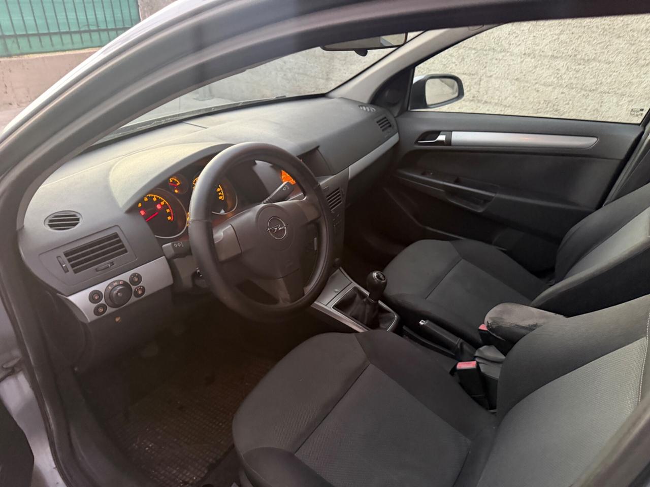 OPEL ASTRA 1.6 BENZINA EURO4 FAMIGLIARE