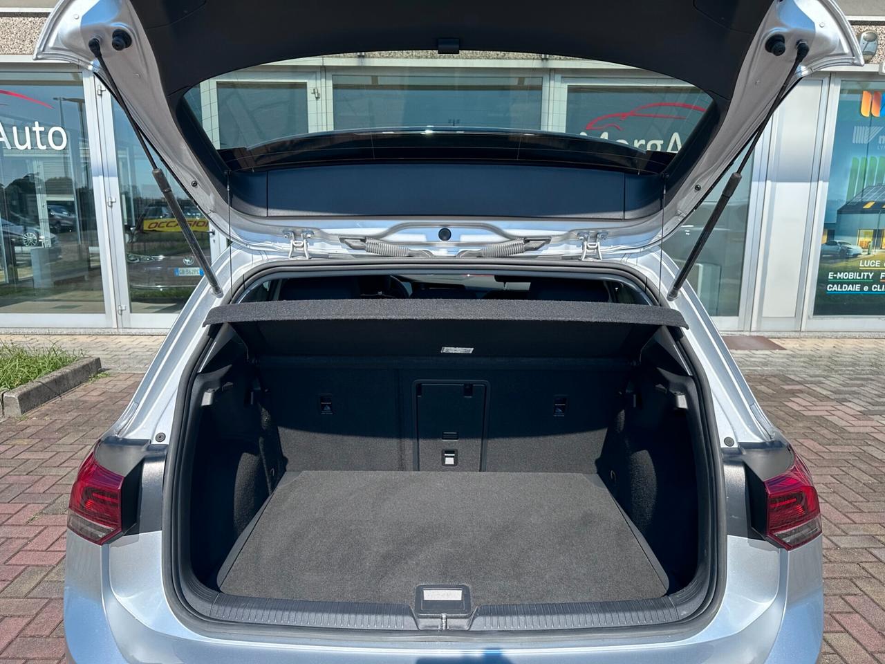 VW GOLF 2.0TDI 150CV DSG STYLE EURO6D! FARI IQ LED