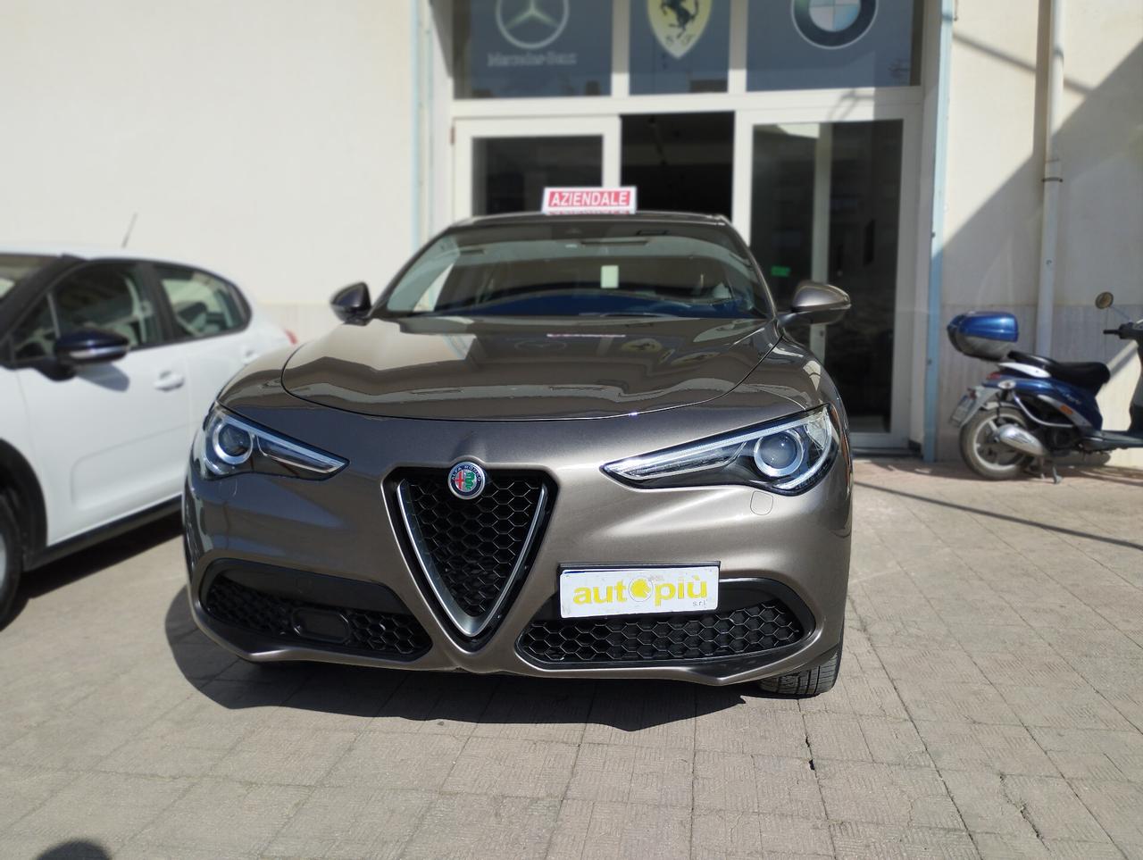 Alfa Romeo Stelvio 2.2 Turbodiesel 190 CV AT8 Q4 Business