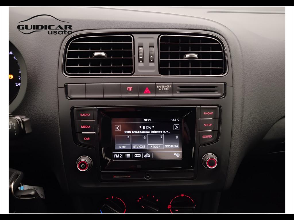 VOLKSWAGEN Polo V 2014 - Polo 5p 1.0 mpi Trendline 60cv