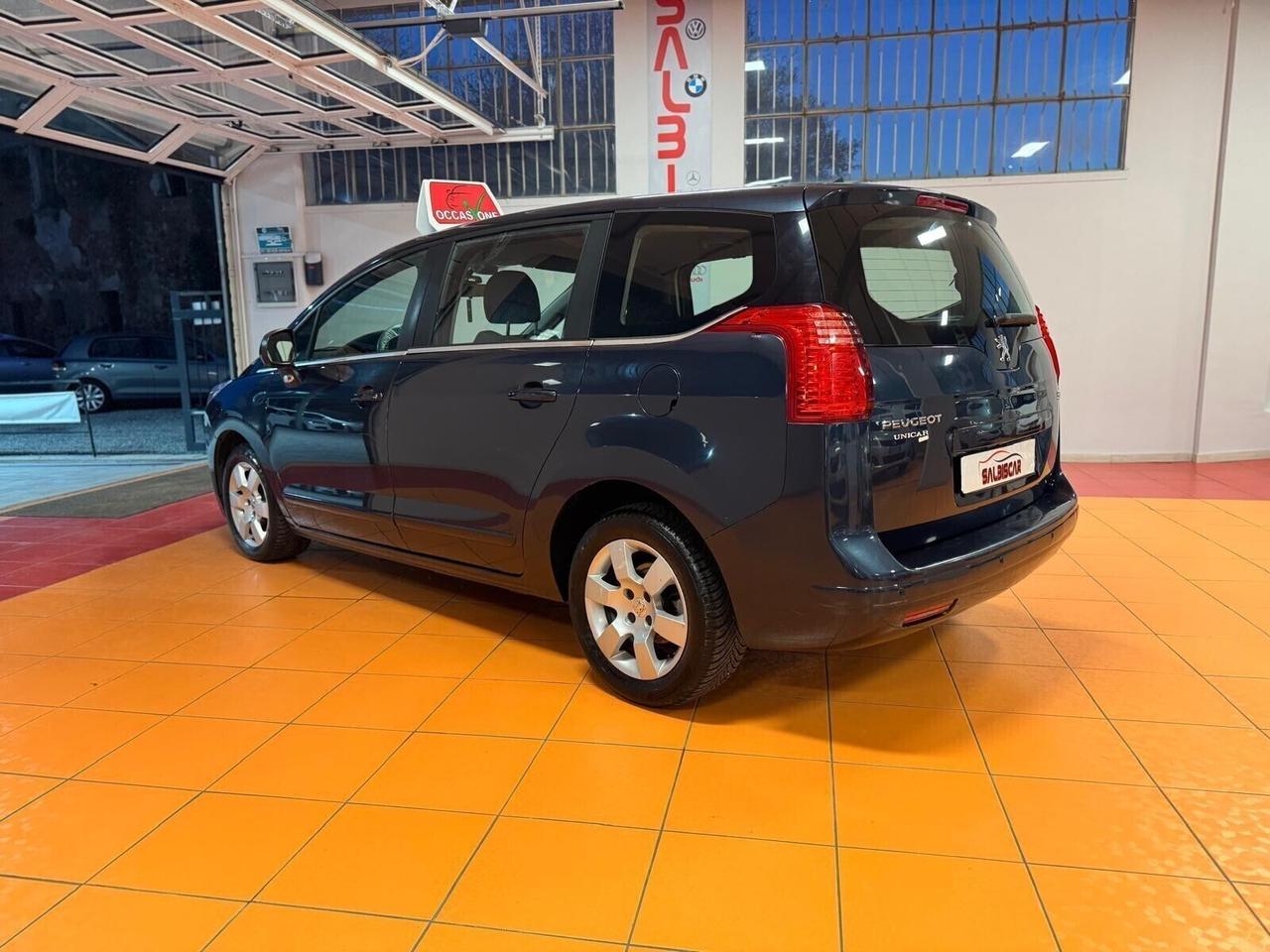 Peugeot 5008 1.6 HDi 115CV Active