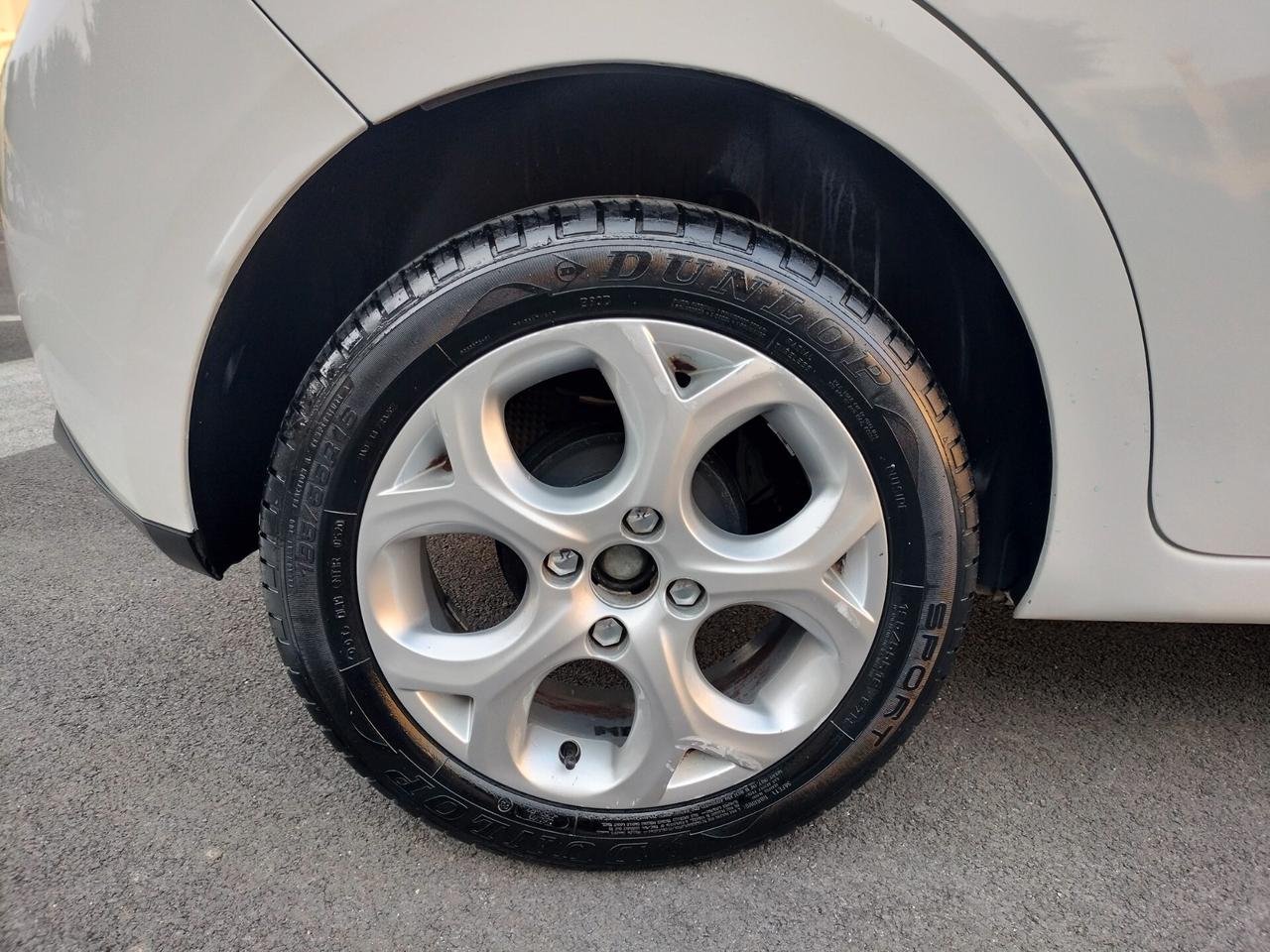 Citroen C3 1.4 HDi 70 DeeJay edition