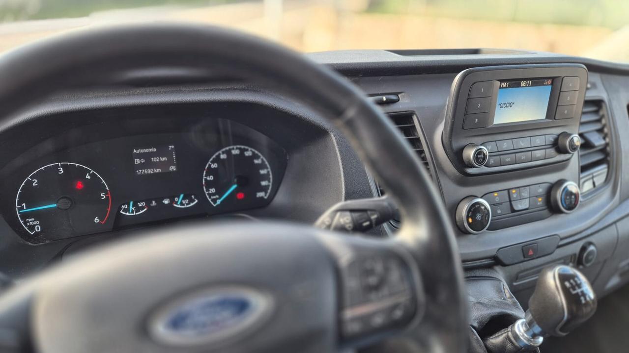 Ford Transit Custom 300 2.0 EcoBlue Hybrid 170 PC Furg. Titanium