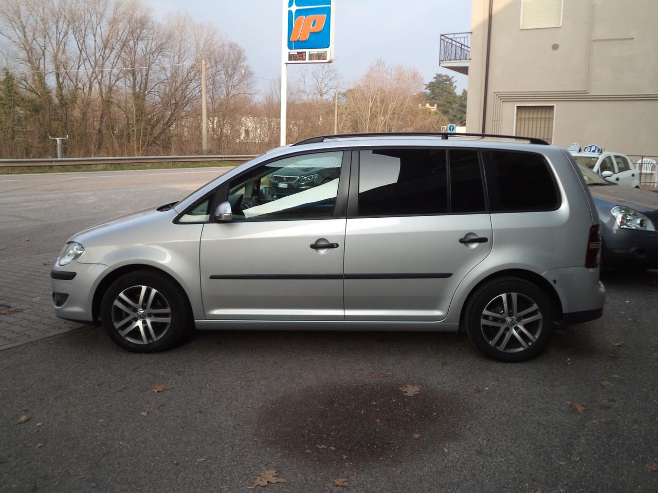 Volkswagen Touran 1.9 TDI 105CV DPF Highline BMT 7 POSTI