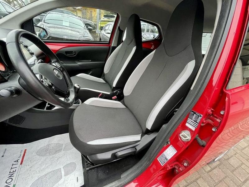 Toyota Aygo 5p 1.0 x-play my15