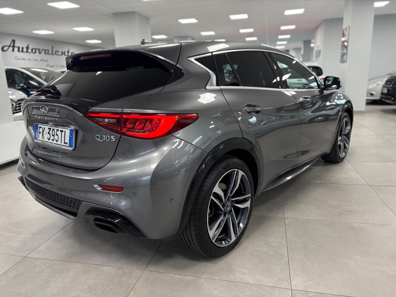 Infiniti Q30 Premium 1.5 TDI 110cv 2017 km 161000