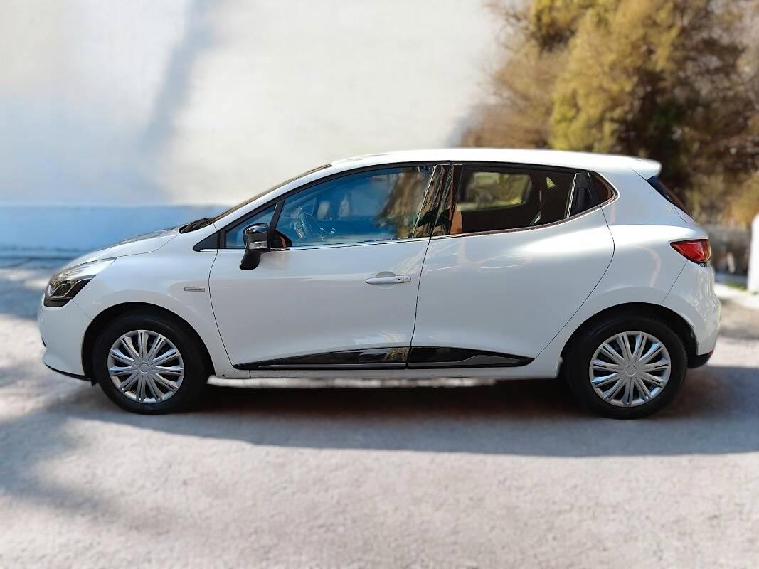 Renault Clio Clio IV 2015 1.2 Live Gpl 75cv