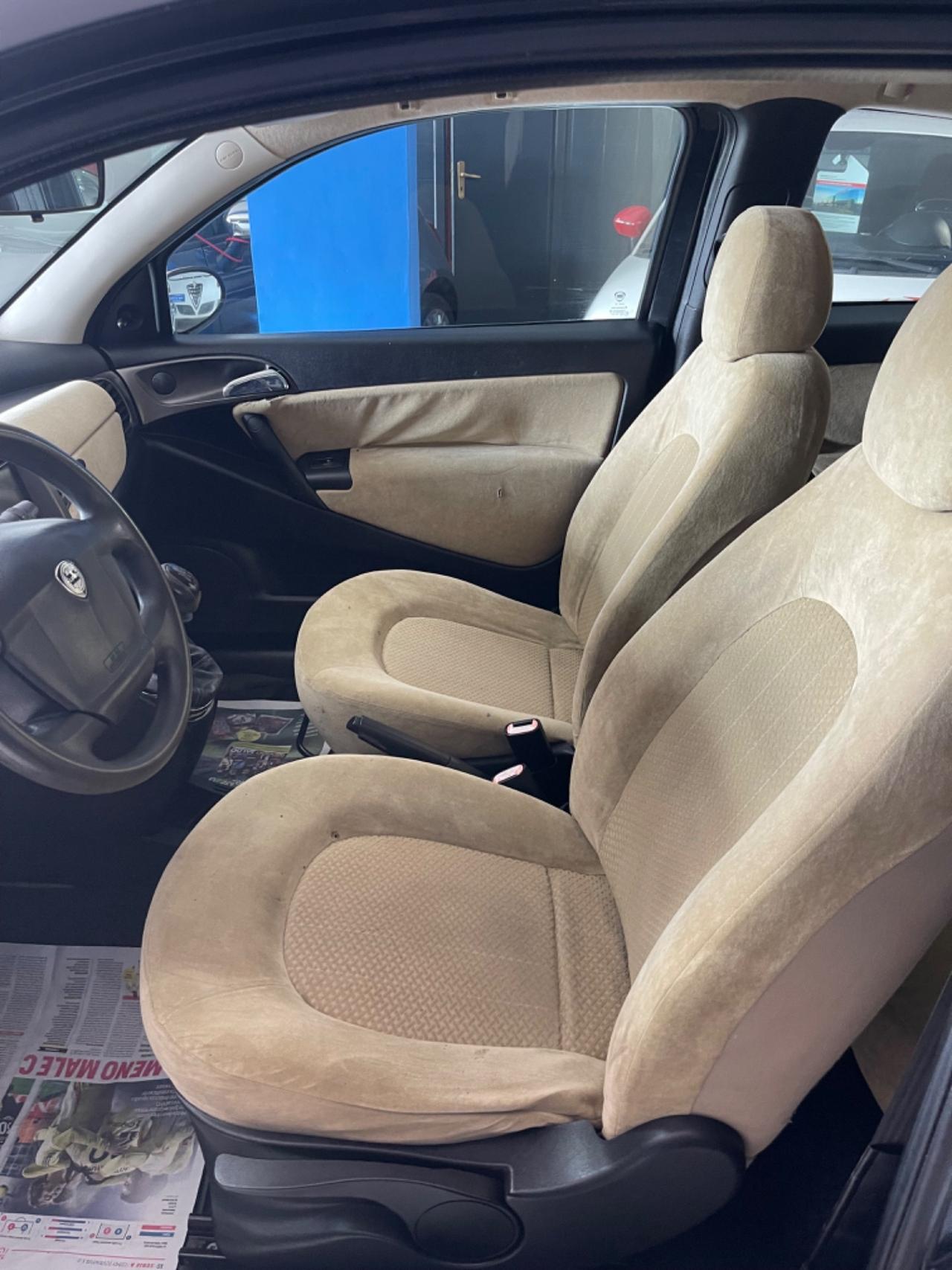 Lancia Ypsilon 1.2