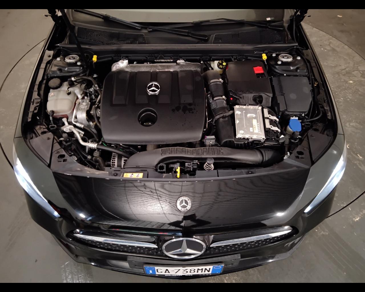 Mercedes-Benz Classe A - W177 2018 - A 180 d Premium auto