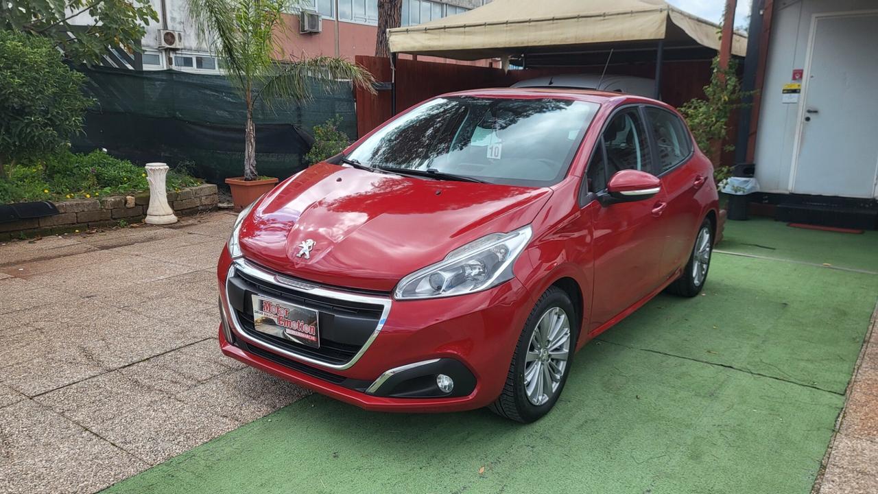 Peugeot 208 PureTech 82 5 porte Allure