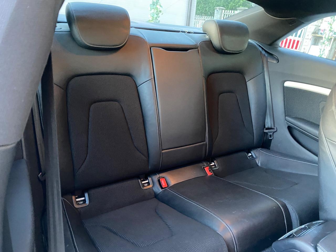 Audi A5 2.0 TDI clean diesel quattro S tronic S-LINE
