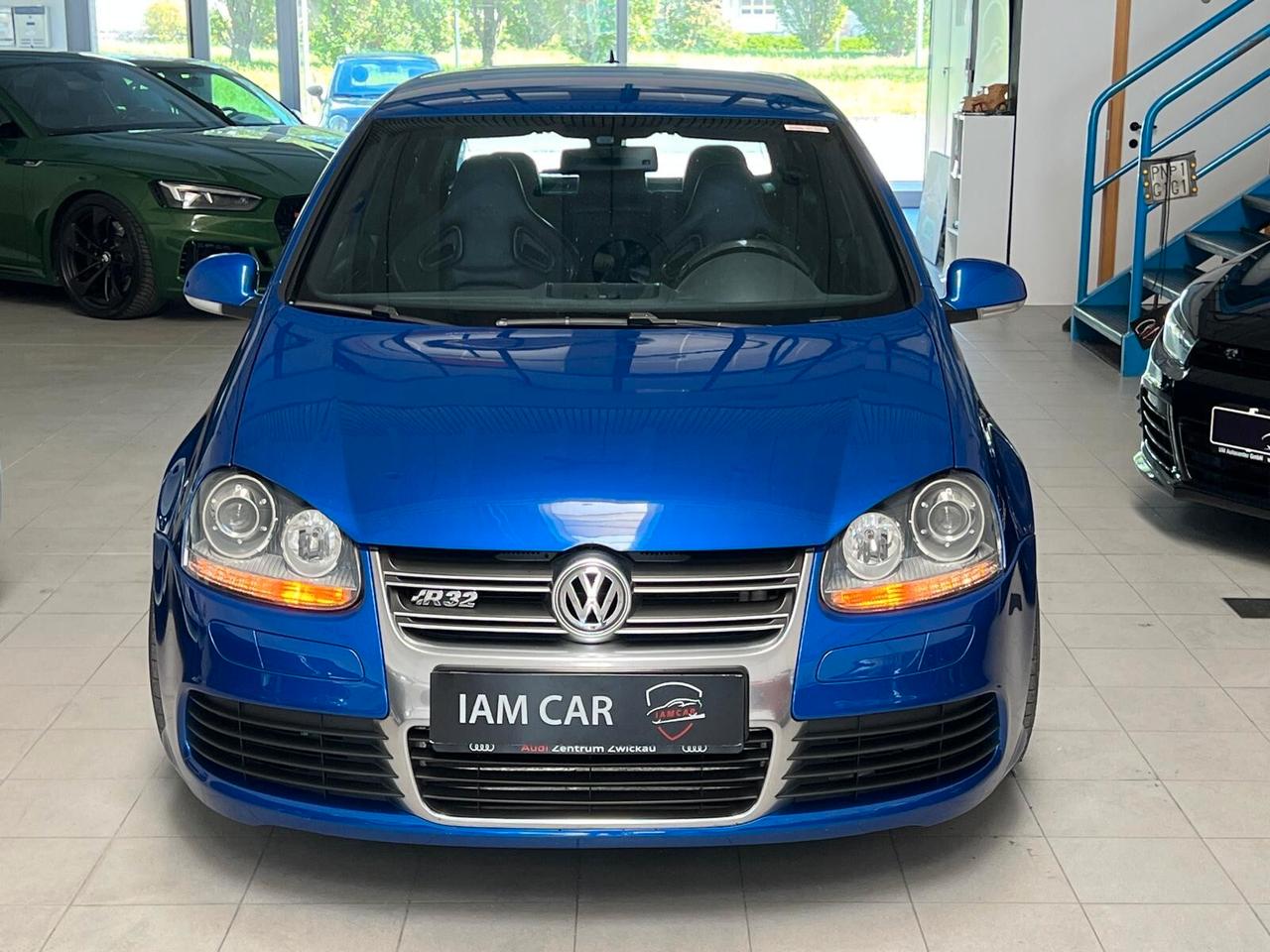 Volkswagen Golf 3.2 VR6 4mot. 3p. DSG R32