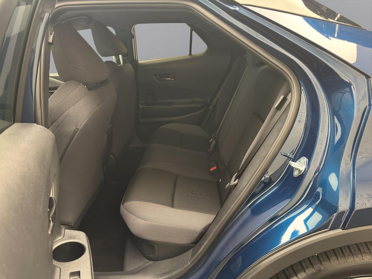 Toyota C-HR 2.0 hv Trend awd e-cvt