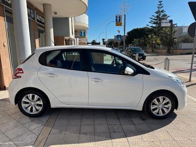 Peugeot 208 1.4 HDi 68 CV 5 porte Active