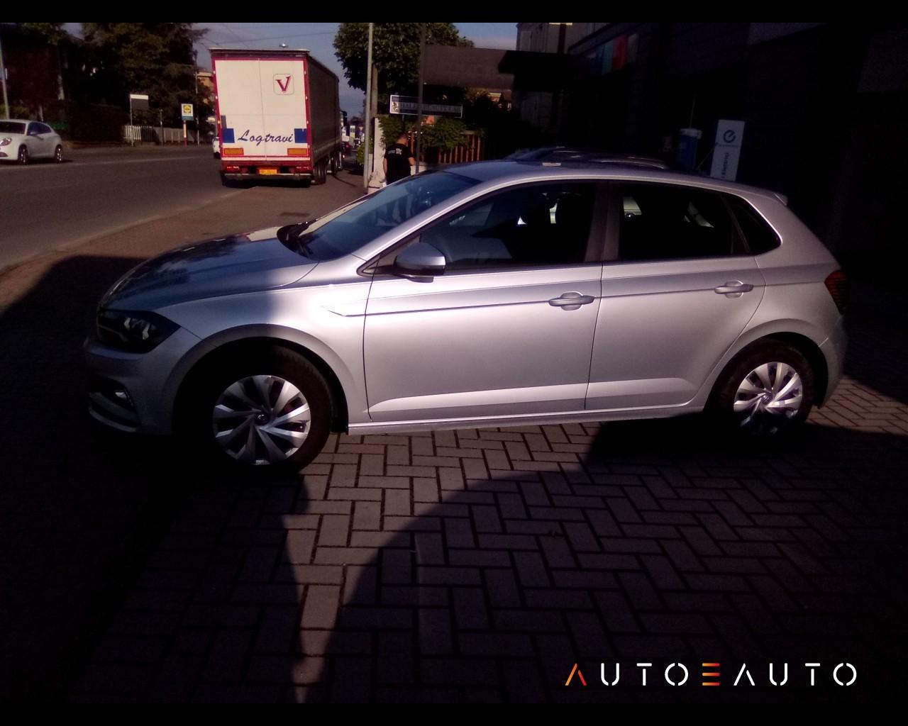 VOLKSWAGEN Polo VI 2017 - Polo 5p 1.0 tgi Trendline 90cv my19