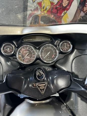 Triumph Trophy 1200 - 2001