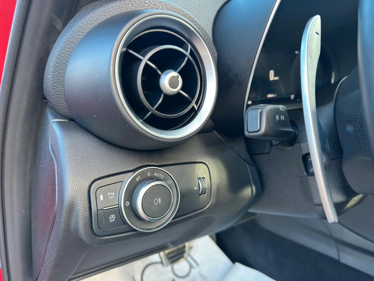 Alfa Romeo Giulia 2.0 Turbo 280 CV AT8 AWD Q4 Veloce