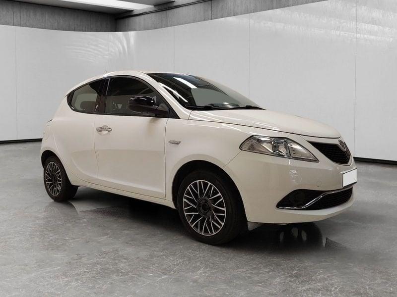 Lancia Ypsilon 1.2 Gold 69cv