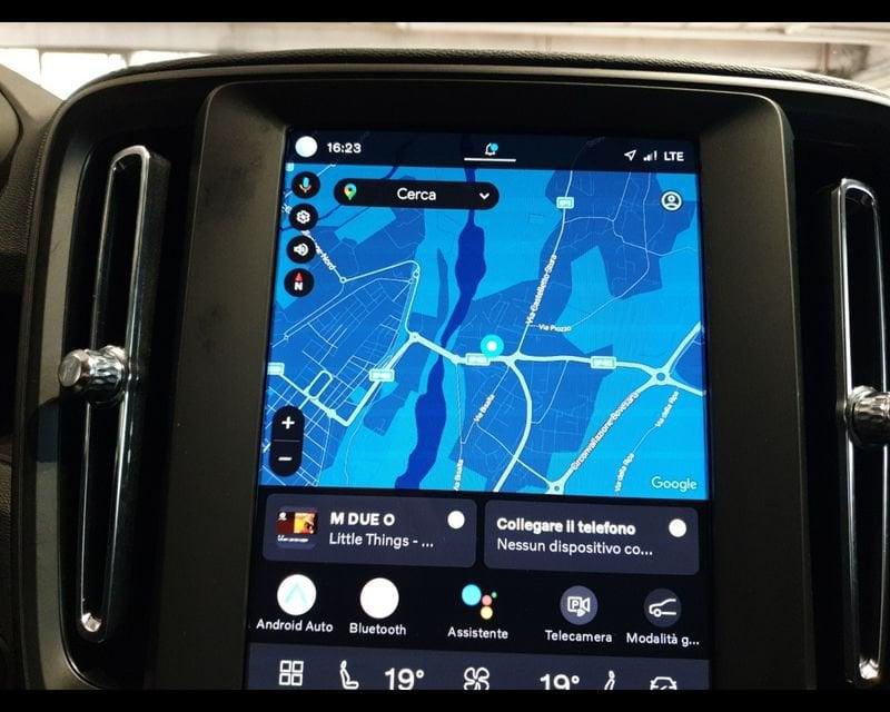 Volvo XC40 (2017-->) B3 automatico Essential