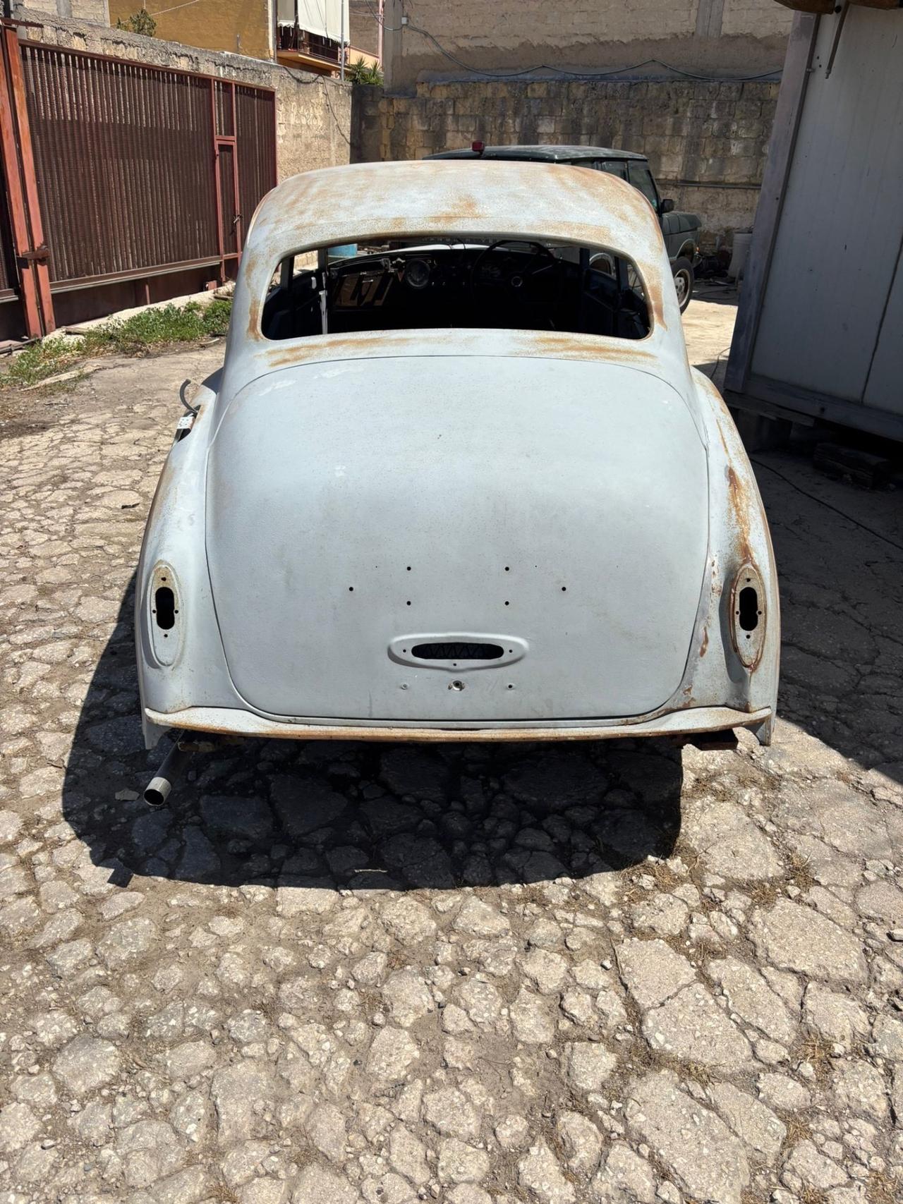 Bentley S1 De Luxe