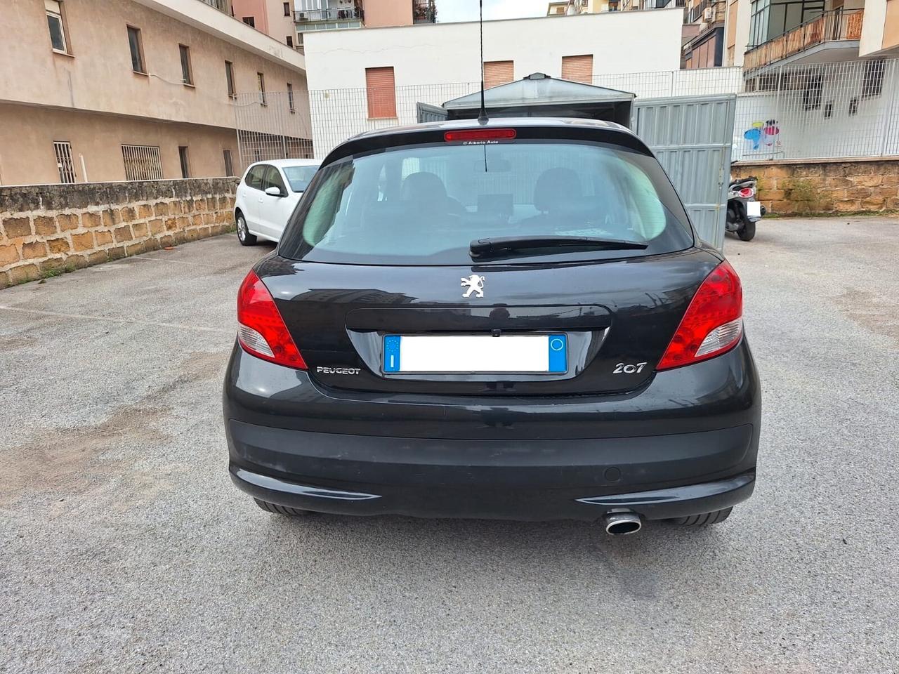 Peugeot 207 1.6 8V HDi 93CV 5p. Allure