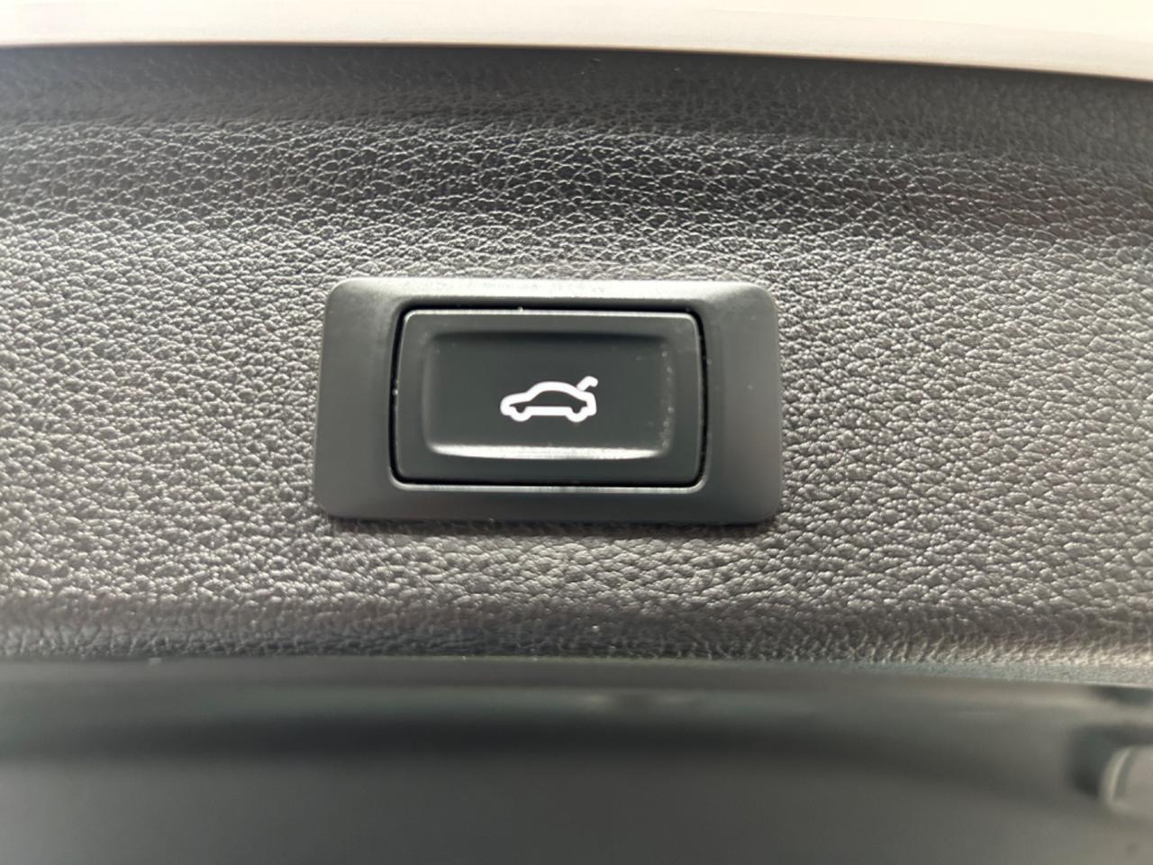 Audi Q3 35 TDI S tronic Business Advanced