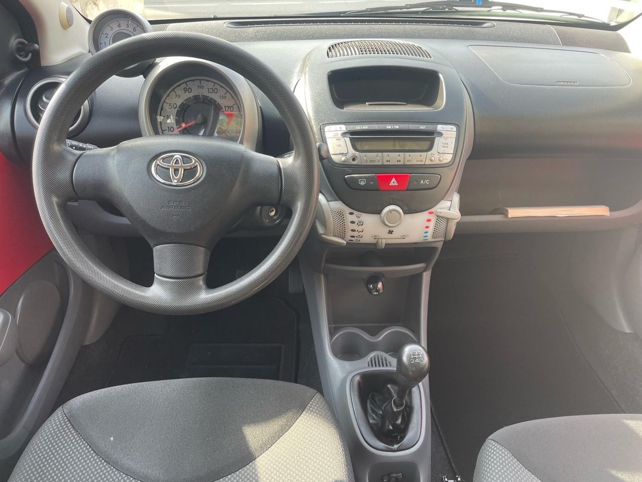 Toyota Aygo 1.0 12V VVT-i 5 porte Sol