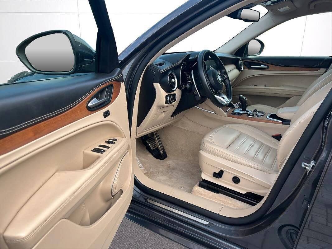 Alfa Romeo Stelvio 2.2 t Ti Q4 210cv auto