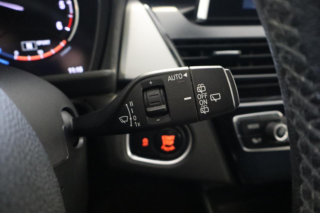 BMW 218d ACTIVE TOURER ADVANTAGE