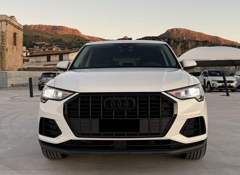 Audi Q3 Business 2.0 TDI 150CV 35