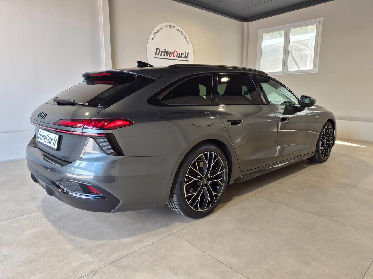 Audi A6 AVANT *NEW GENERETION* S LINE EDITION TDI S-TRONIC TETTO MATRIX DISPLAY PASS. 360° AUTO UFFICIALE AUDI 1 PROPRIETARIO