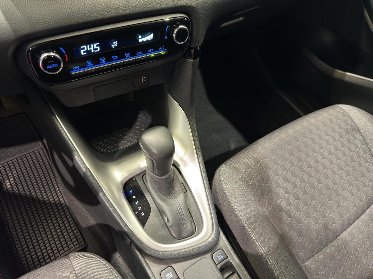 Toyota Yaris 1.5h Trend