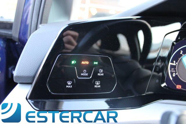 VOLKSWAGEN Golf 8 2.0 TDI DSG Life