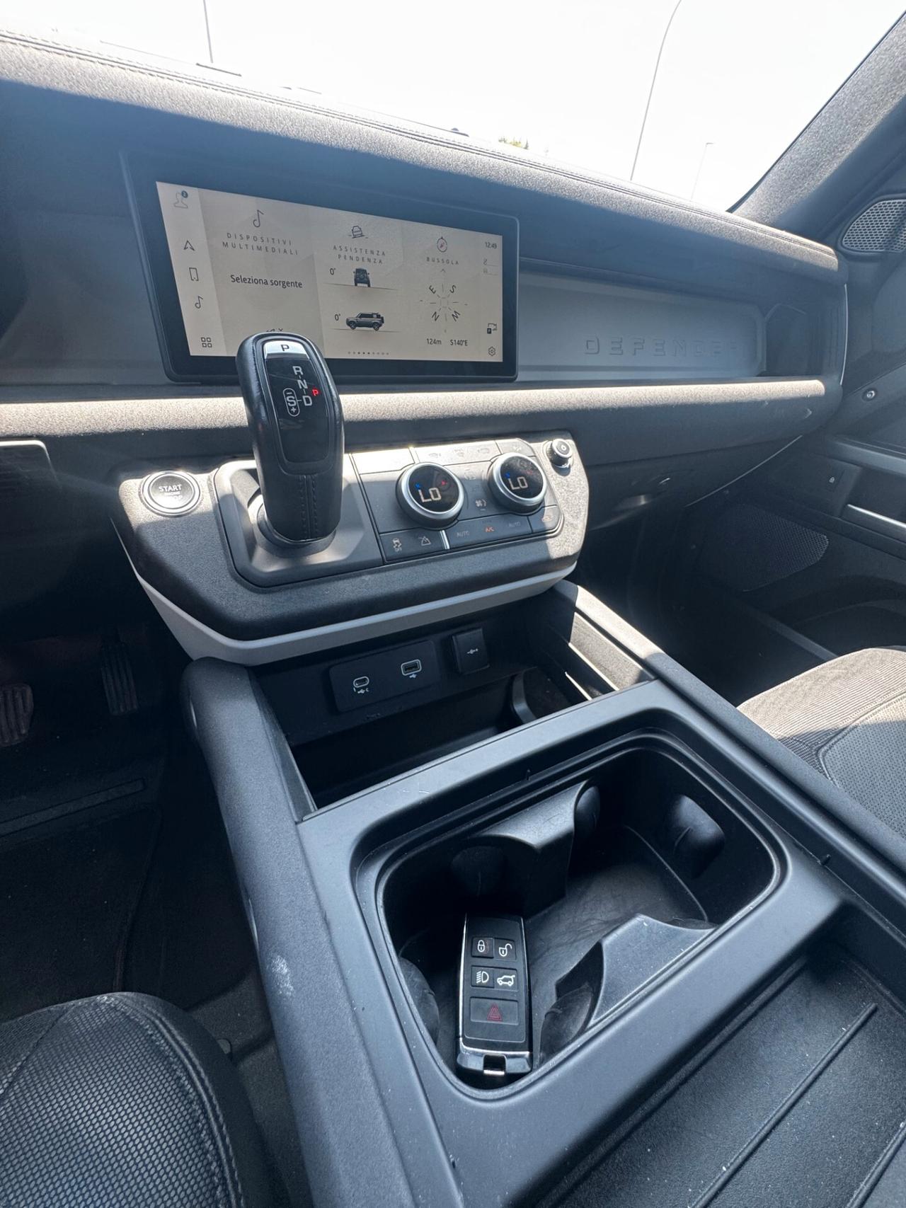 Land Rover Defender 110 3.0D I6 200 CV AWD Auto X-Dynamic HSE