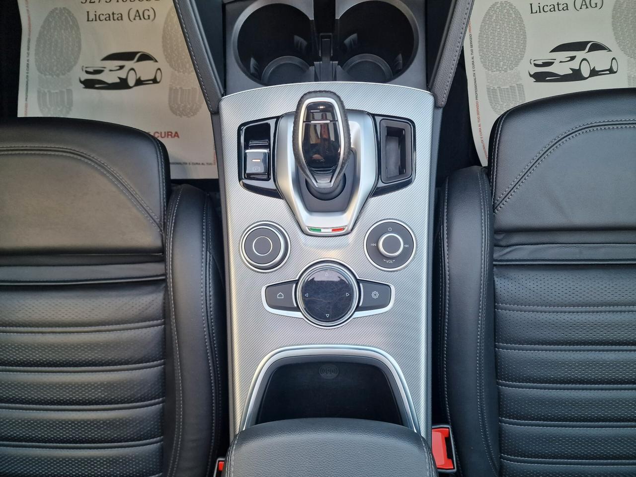 Alfa Romeo Stelvio 2.2 Turbodiesel 210 CV AT8 Q4 Veloce Dic.'20