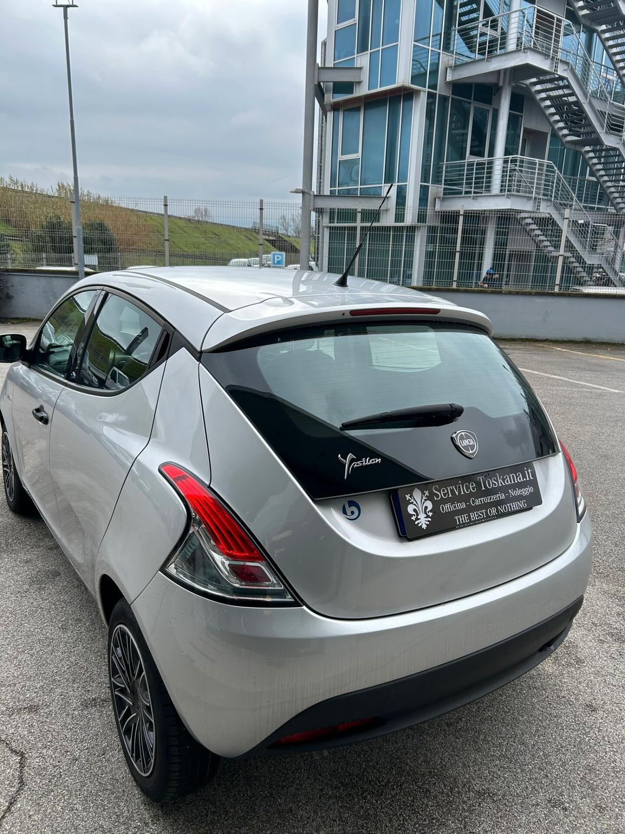 Lancia Ypsilon 1.2 69 CV 5 porte Elefantino Blu