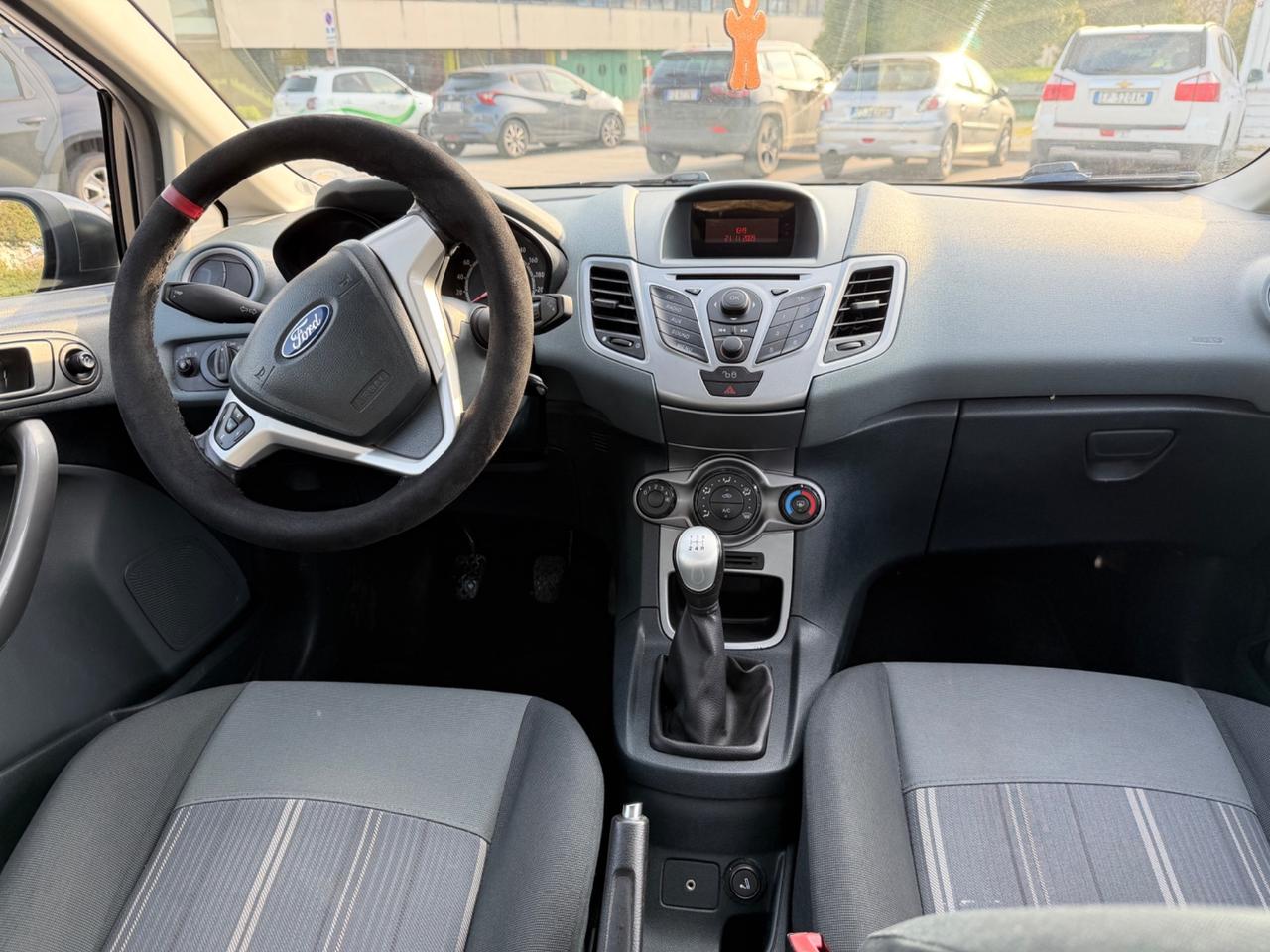 Ford Fiesta 1.4 TDCi 5p. Titanium