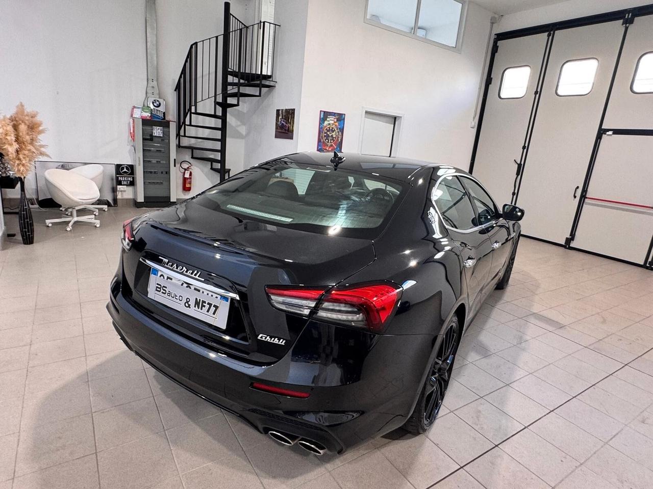 Maserati Ghibli V6 Diesel 275 CV Gransport