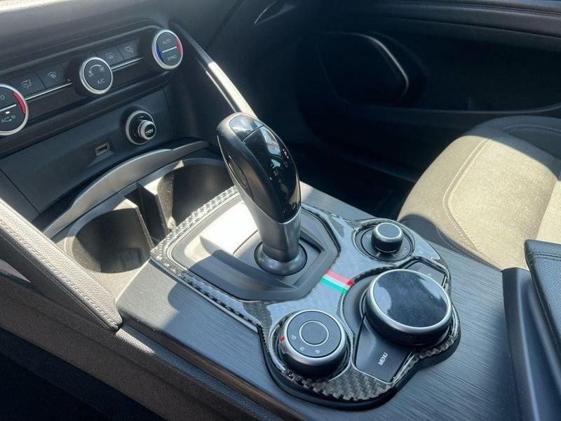 Alfa Romeo Stelvio 2.2 Turbodiesel 180 CV AT8