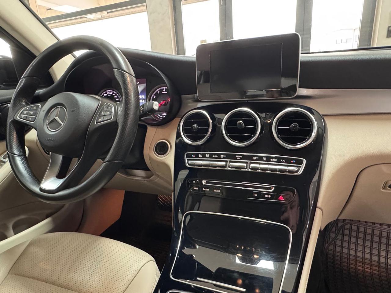 Mercedes-Benz GLC 350 Premium 350e PHEV